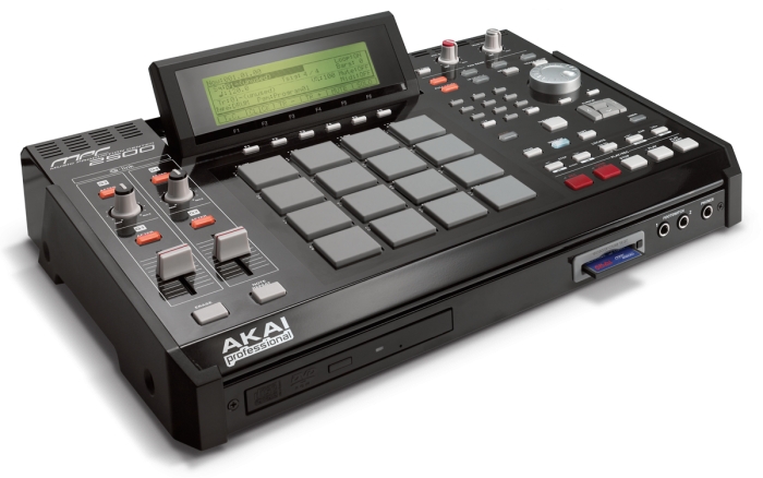 Panneau arrière de l'échantillonneur Akai MPC 2500 Connectique de l'échantillonneur Akai MPC 2500