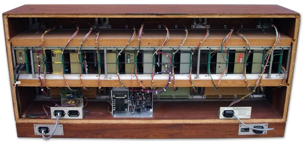 Connectique du synthétiseur Arp 2500