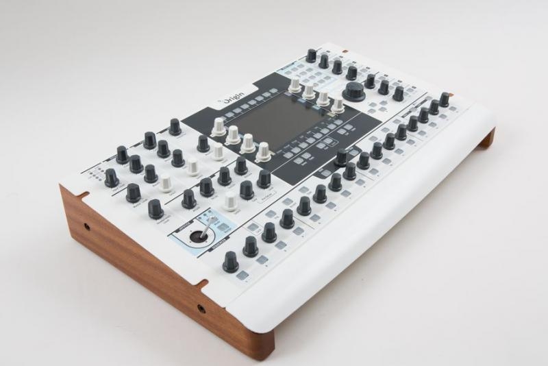 Photo du synthétiseur Arturia Origin