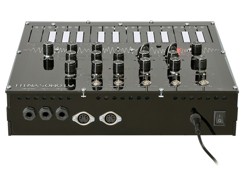 Connectique du synthétiseur AtomoSynth Krakken