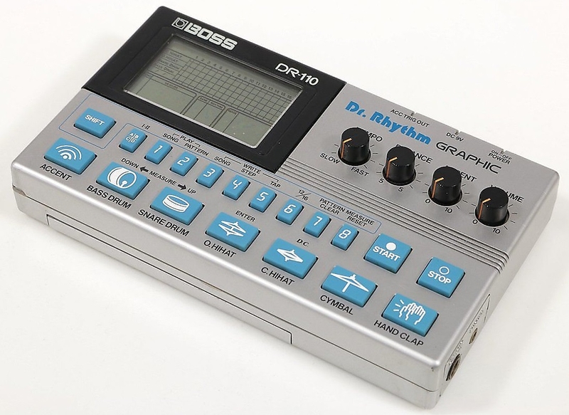 Photo de la boîte à rythmes Boss DR-110
