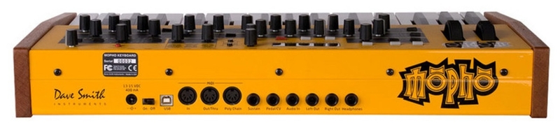 Panneau arrière du synthétiseur Dave Smith Instruments Mopho Keyboard Connectique du synthétiseur Dave Smith Instruments Mopho Keyboard