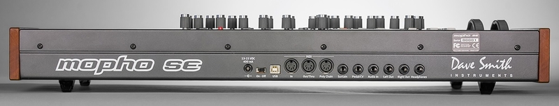 Connectique du synthétiseur Dave Smith Instruments Mopho SE