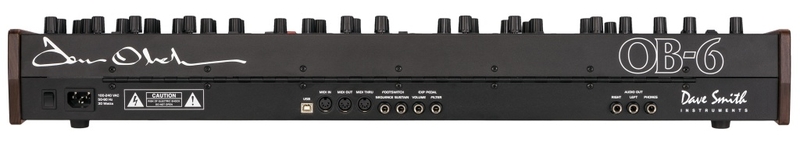 Panneau arrière du synthétiseur Dave Smith Instruments OB-6 Connectique du synthétiseur Dave Smith Instruments OB-6