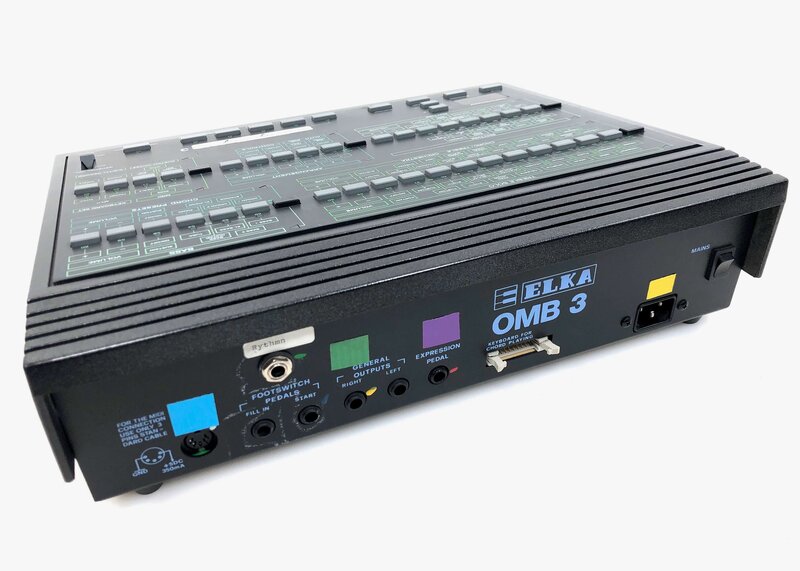Panneau arrière de l'expandeur Elka OMB3 Connectique de l'expandeur Elka OMB3