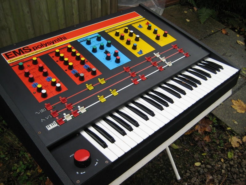 Photo du synthétiseur EMS Polysynthi