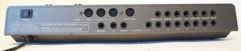 Connectique de la boîte à rythmes Kawai R-100