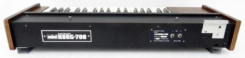 Connectique du synthétiseur Korg Minikorg 700
