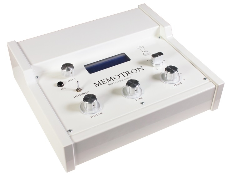 Photo de l'échantillonneur Manikin Electronic Memotron m2d