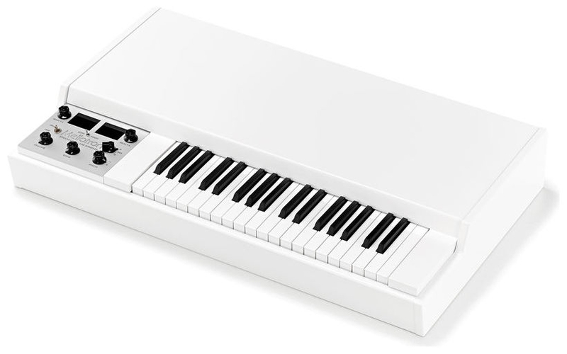 Photo du synthétiseur Mellotron M4000D