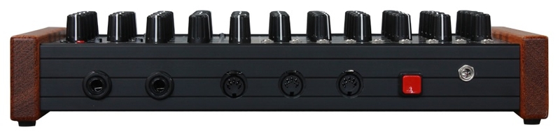 Connectique du synthétiseur MFB Dominion X
