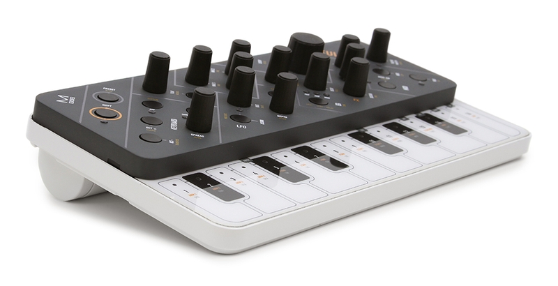 Photo du synthétiseur Modal SKULPT