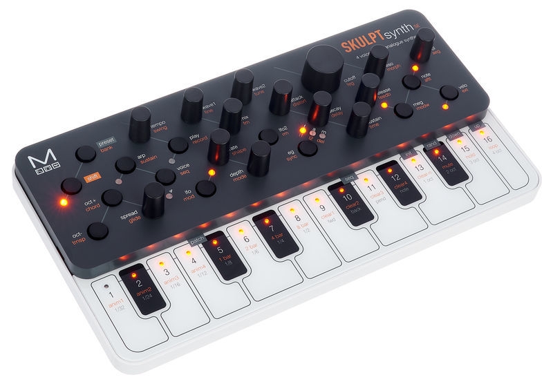 Photo du synthétiseur Modal SKULPTsynth SE