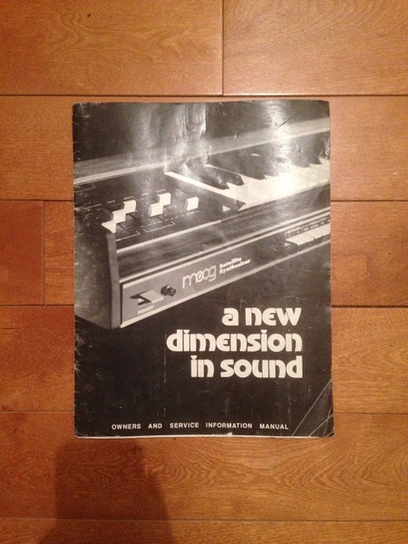 Photo du synthétiseur Moog Satellite