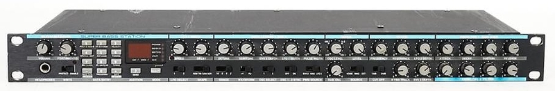 Photo du synthétiseur Novation Super Bass Station