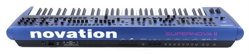 Panneau arrière du synthétiseur Novation Supernova II Connectique du synthétiseur Novation Supernova II
