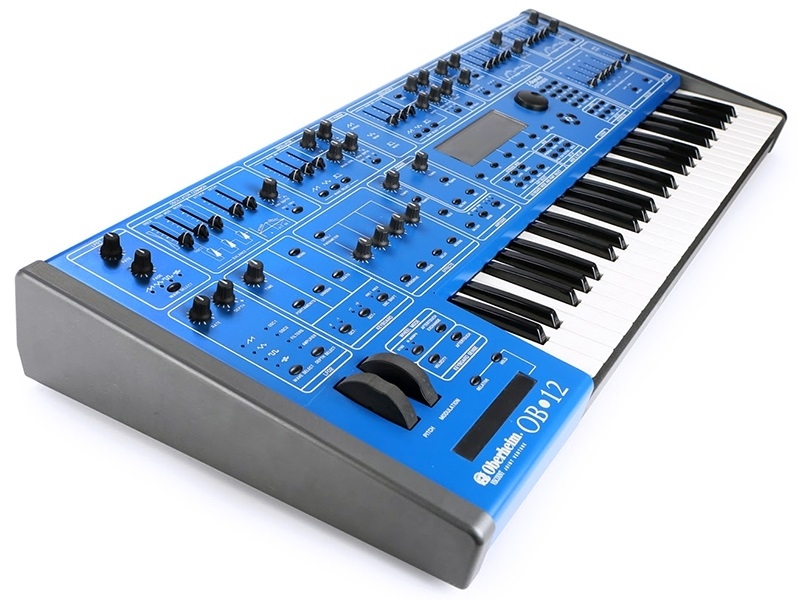 Photo du synthétiseur Oberheim OB12