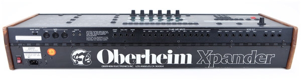 Connectique du synthétiseur Oberheim Xpander