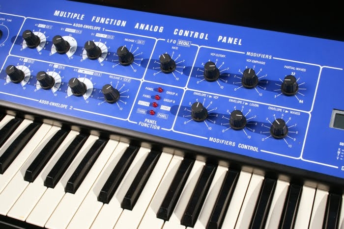Photo du synthétiseur PPG Wave 2