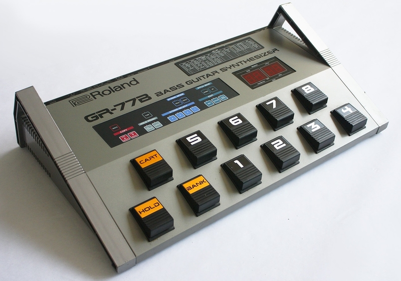 Roland GR-77B Image Roland GR-77B
