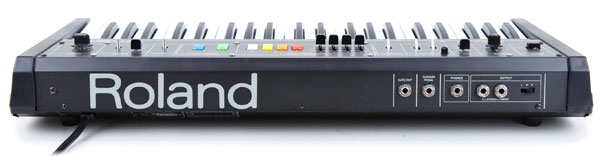 Connectique du synthétiseur Roland Saturn 09