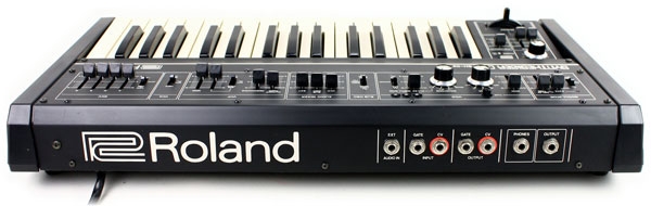 Connectique du synthétiseur Roland SH-09