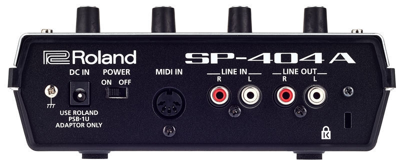 Connectique de l'échantillonneur Roland SP-404A