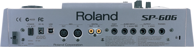 Panneau arrière de l'échantillonneur Roland SP-606 Connectique de l'échantillonneur Roland SP-606