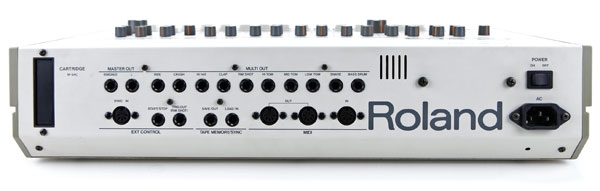 Connectique de la boîte à rythmes Roland TR-909
