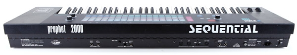 Connectique du synthétiseur Sequential Circuits Prophet 2000