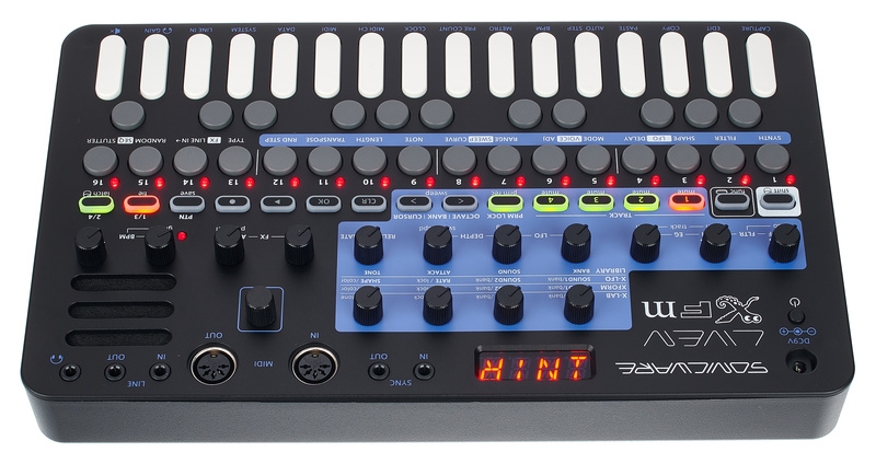 Connectique du synthétiseur Sonicware LIVEN XFM