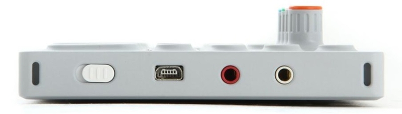 Connectique du synthétiseur Teenage Engineering OP-1