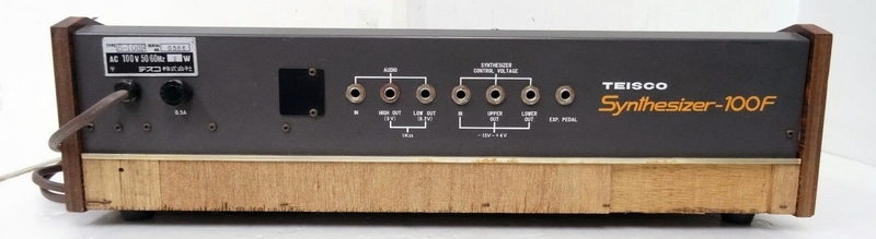 Connectique du synthétiseur Teisco 100F