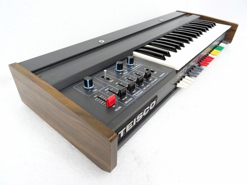 Photo du synthétiseur Teisco S100P