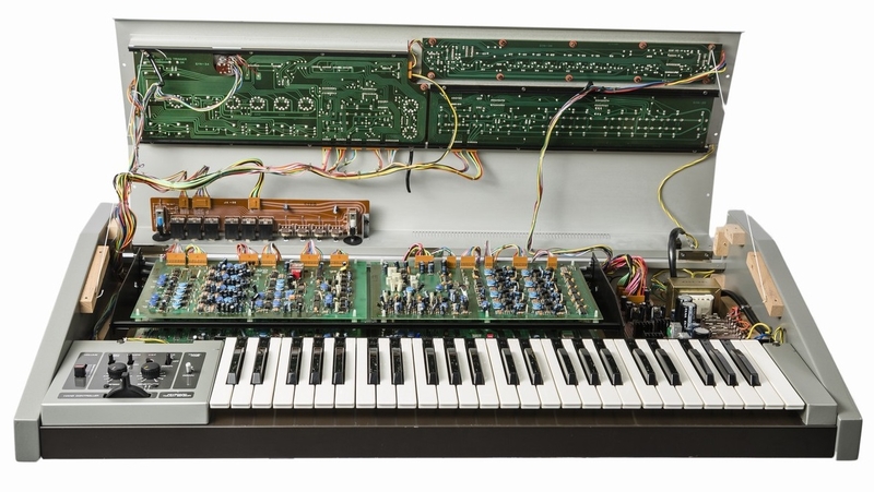 Photo du synthétiseur Teisco SX-400