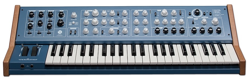Photo du synthétiseur Vermona ’14 Analog Synthesizer