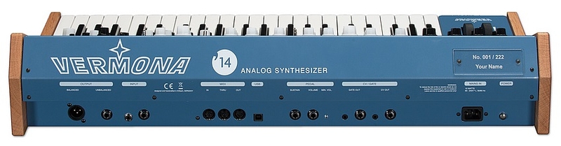 Connectique du synthétiseur Vermona ’14 Analog Synthesizer
