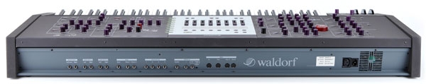 Connectique du synthétiseur Waldorf Wave