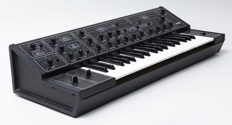Photo du synthétiseur Yamaha CS10