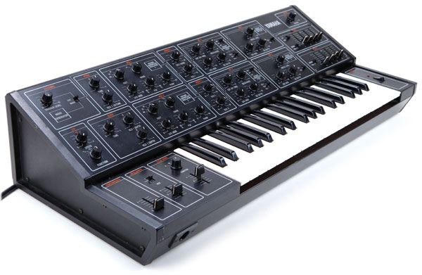 Photo du synthétiseur Yamaha CS15