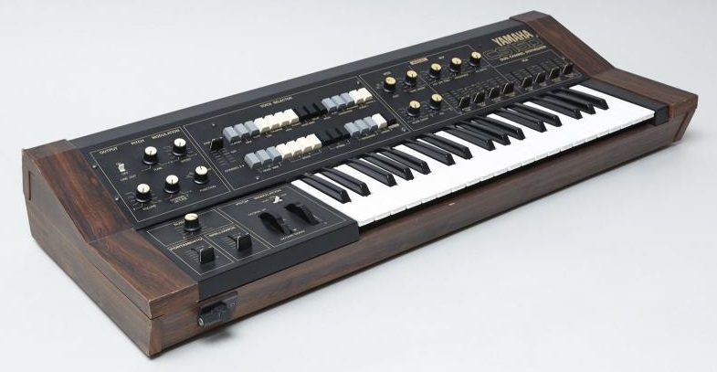 Photo du synthétiseur Yamaha CS15D