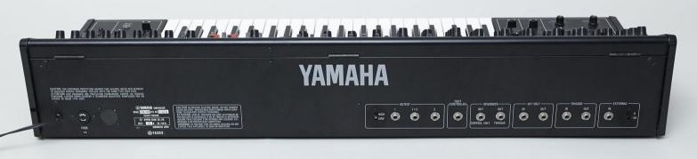 Connectique du synthétiseur Yamaha CS30
