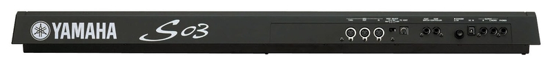 Connectique du synthétiseur Yamaha S03