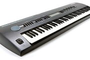 Synthétiseur Alesis QuadraSynth