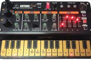 Synthétiseur Behringer Saturn Soul