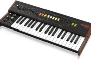 Synthétiseur Behringer Vocoder VC340