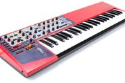 Clavia Nord Lead 2