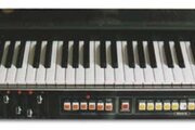 Synthétiseur Elka Soloist 505
