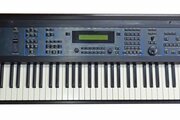 Synthétiseur Ensoniq ZR76