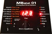 Synthétiseur JoMoX MBase 01